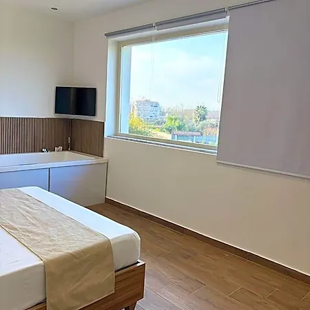 Movida Hotel