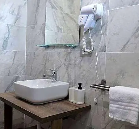 Movida Hotel 3*